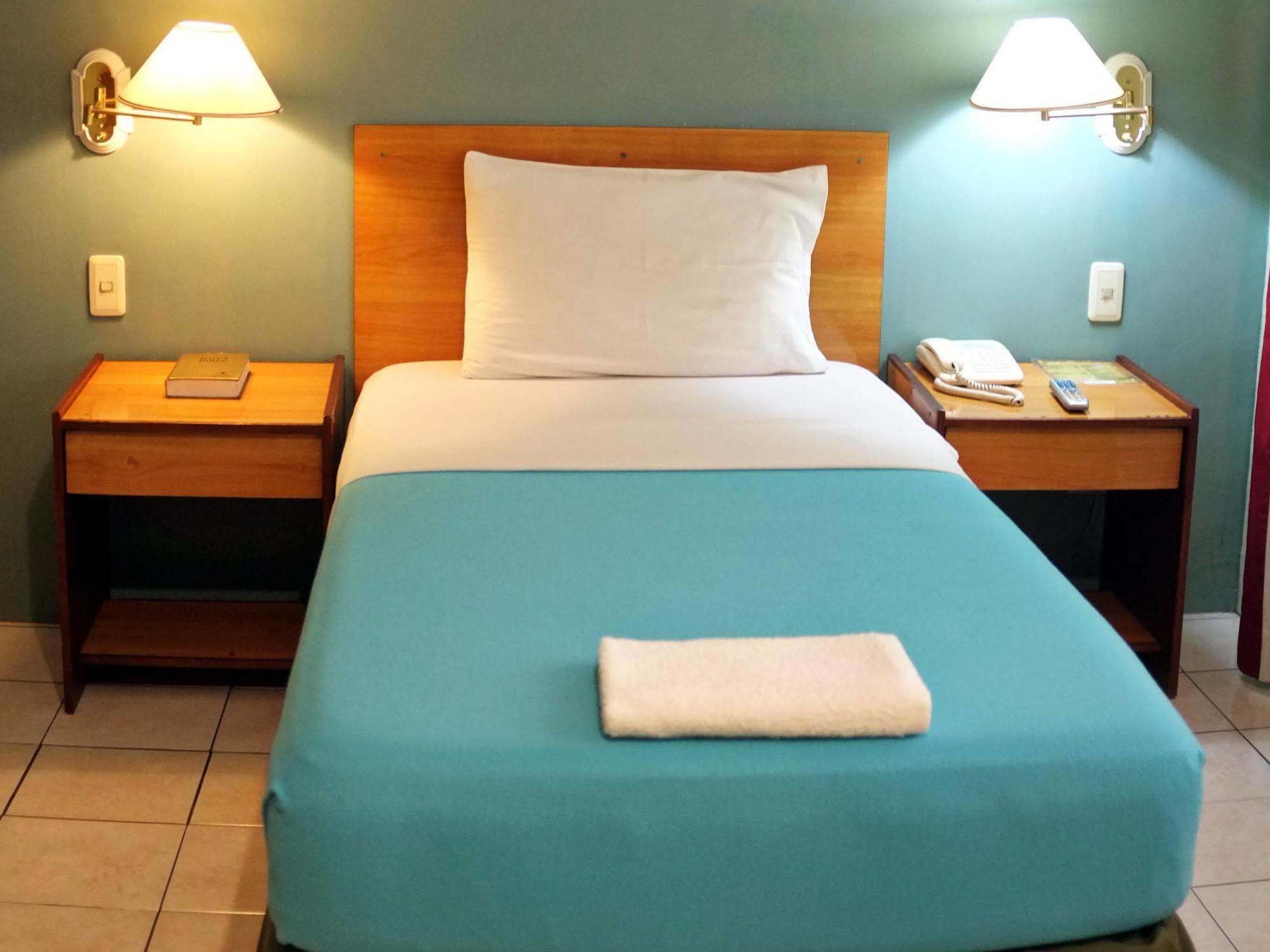 Sequoia Inn Davao Экстерьер фото